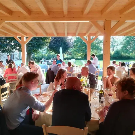 Cascina Borgofrancone Апарт-отель Джера-Ларио