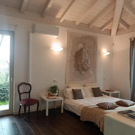 Cascina Borgofrancone Aparthotel 3*