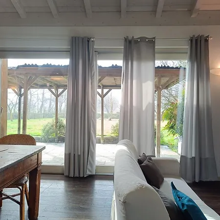 Cascina Borgofrancone Aparthotel Gera Lario