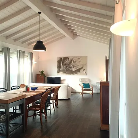 Cascina Borgofrancone Aparthotel Gera Lario